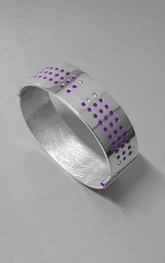 Dotted Date armband met datum in code paars